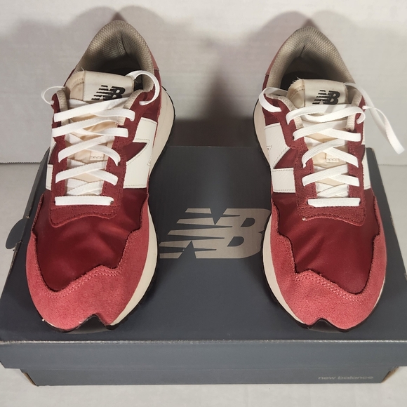 Women's New Balance 237 Sneakers - Picture 6 of 13